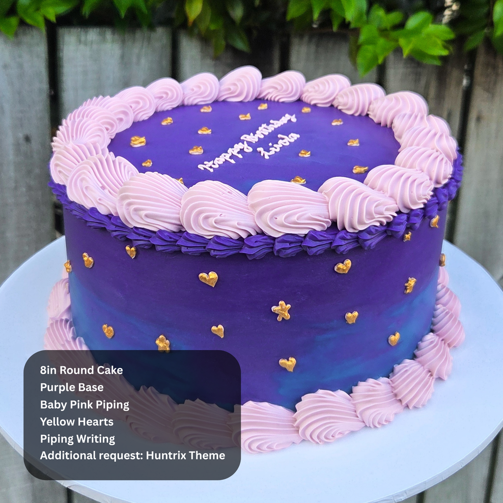 Vintage Heart Piped Cake