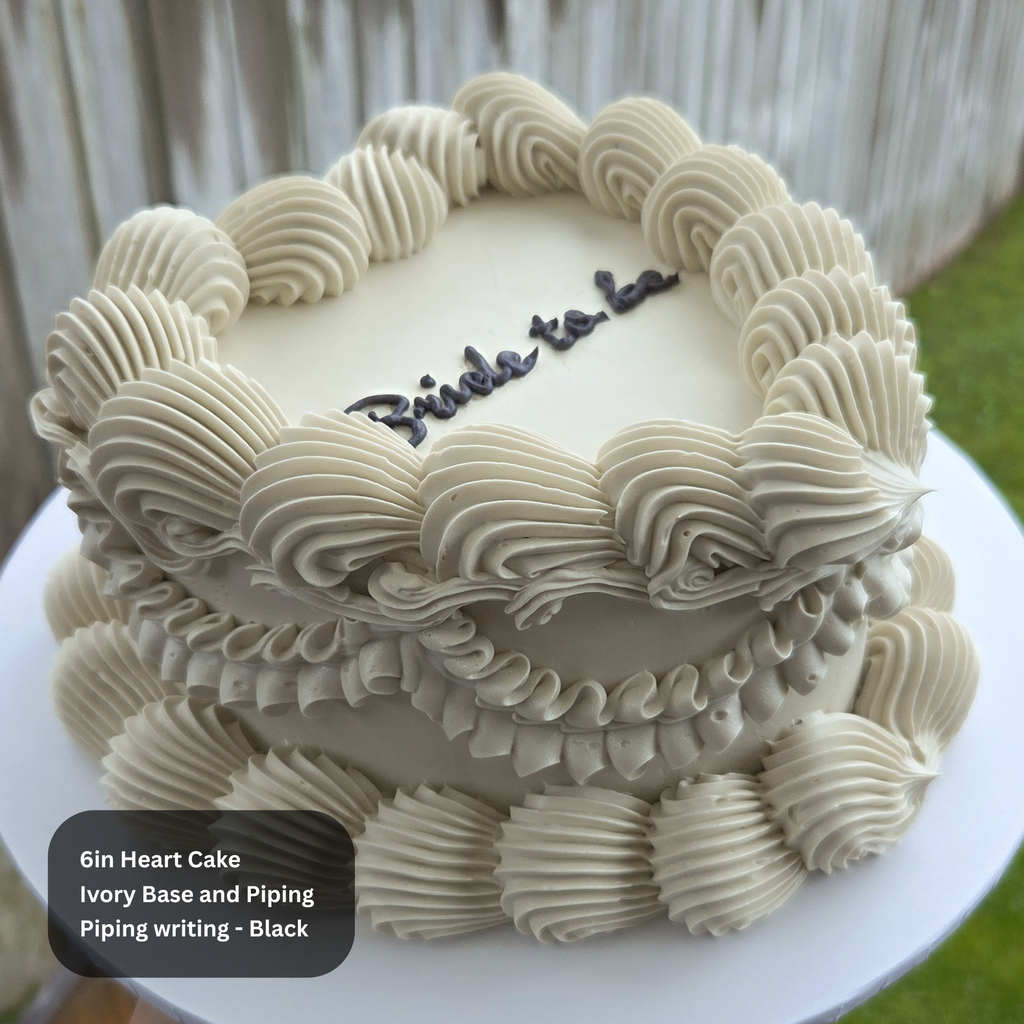 Vintage Ruffled Cake